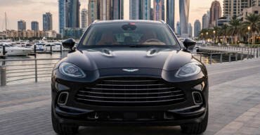 Aston Martin DBX 707
